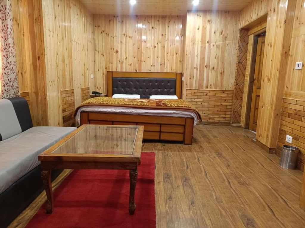 Krishna Vaas Hotel Shimla Esterno foto